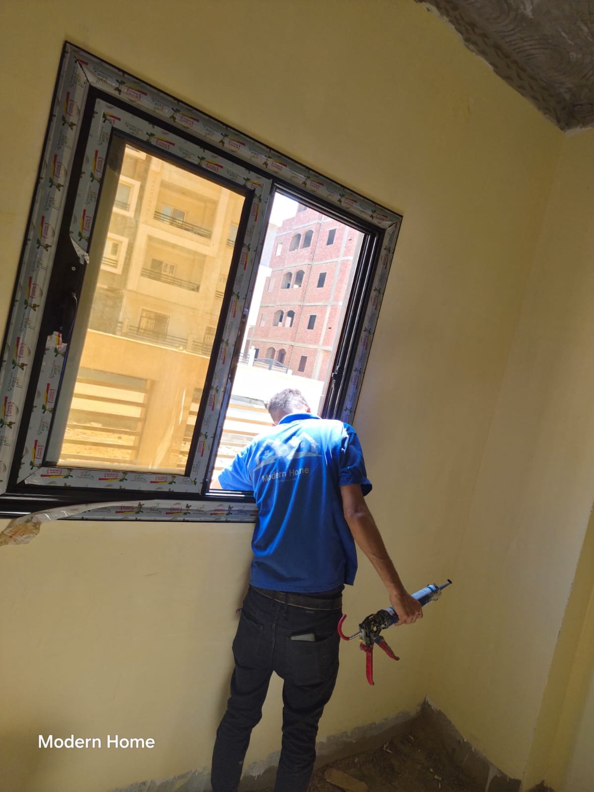 أبواب ونوافذ ألوميتال